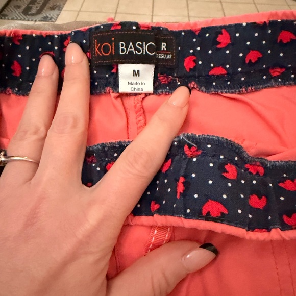 Koi Coral Scrub Pants with Navy Accents - Picture 3 of 8